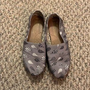 Toms shoes